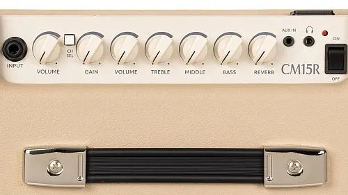 Cort CM15R-EU-WTS Комбоусилитель для электрогитары. 